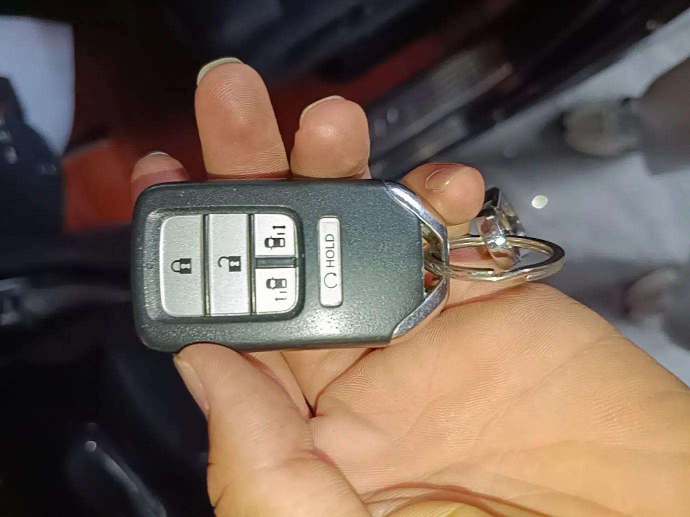 Honda Elysion 2019 2.0L Hybrid Supreme Edition — миниатюра 28