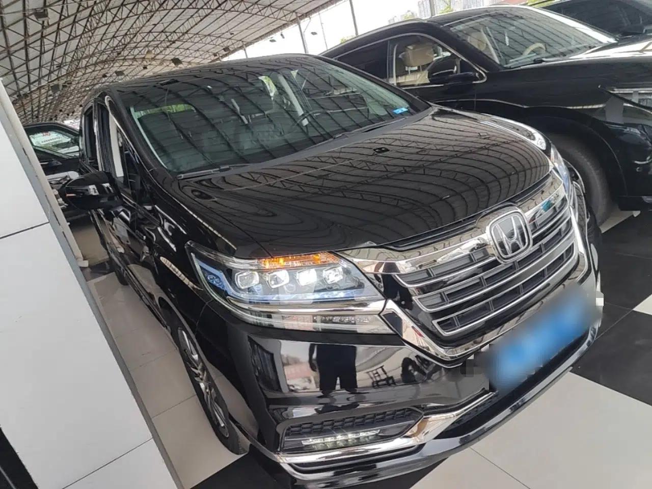 Honda Elysion 2019 2.0L Hybrid Luxury Edition — миниатюра 3