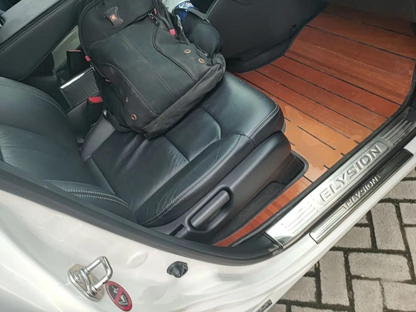 Honda Elysion 2016 2.4L Supreme Edition — миниатюра 19