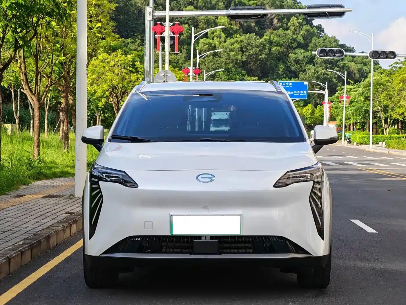AION Y 2025 Plus 510 Smart Edition — миниатюра 2