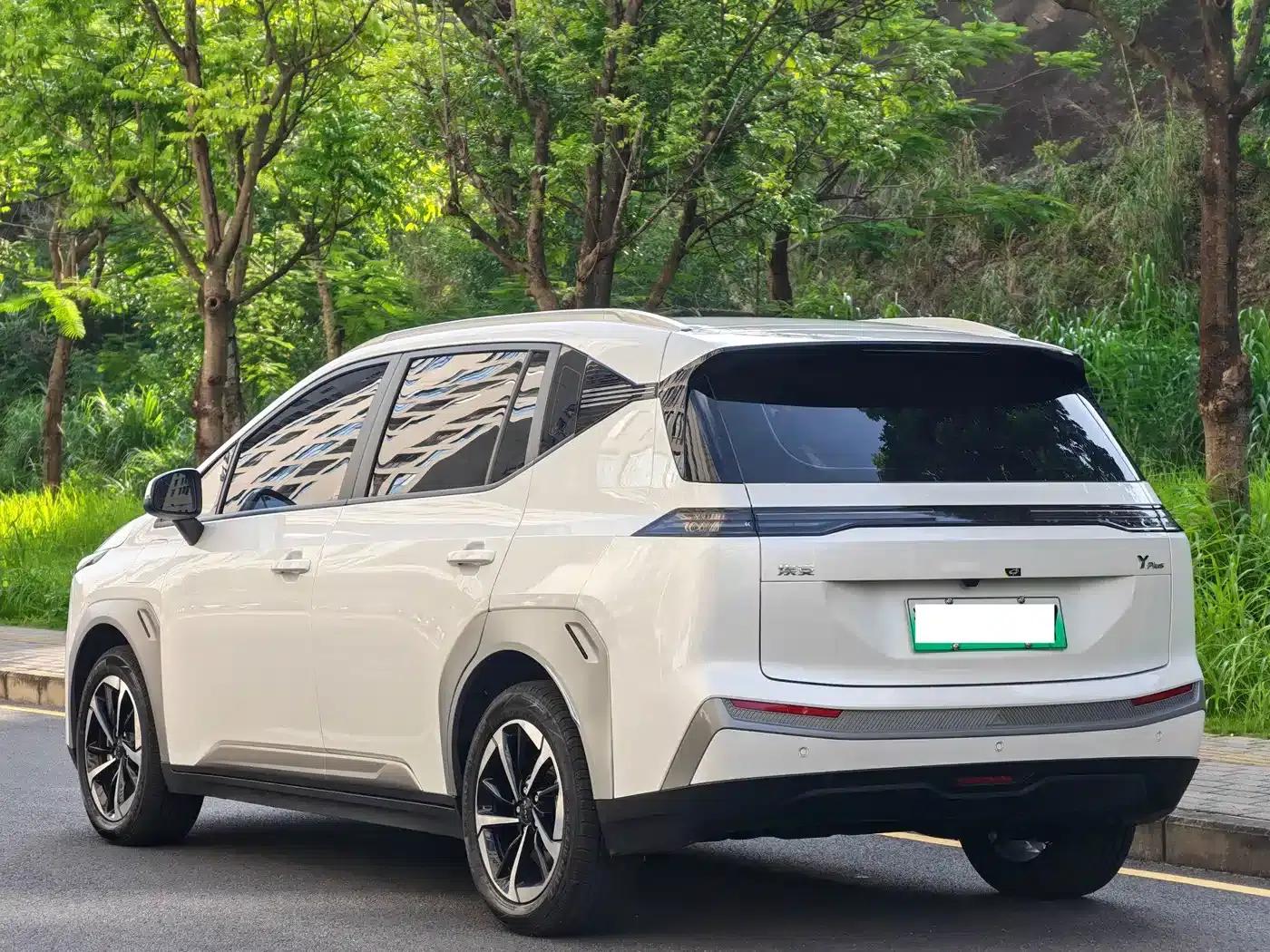 AION Y 2025 Plus 510 Smart Edition — миниатюра 3