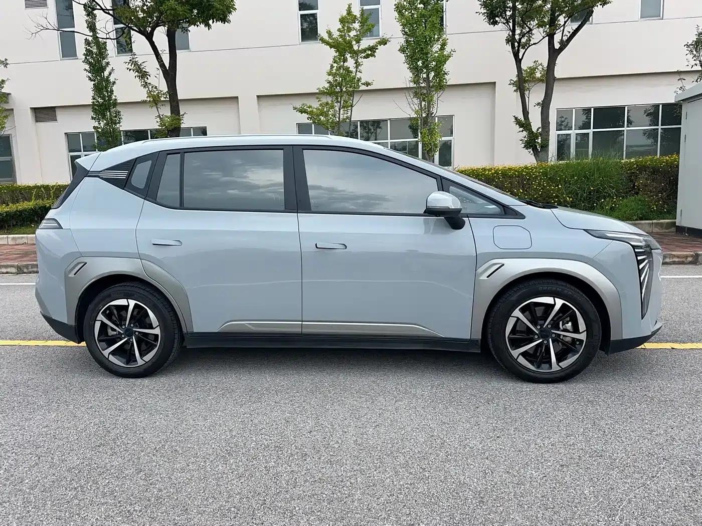 AION Y 2023 Plus 510 Smart Edition — миниатюра 4
