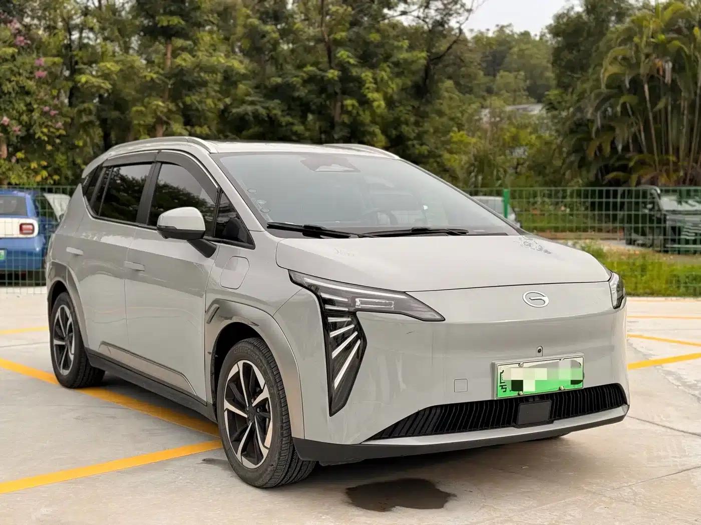 AION Y 2023 Plus 510 Smart Edition — миниатюра 3