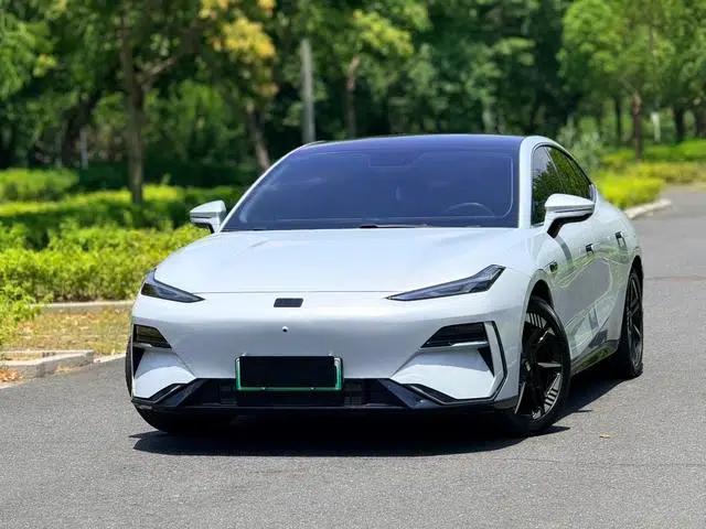 Galaxy E8 2024 550km/h 2WD Dragon Edition