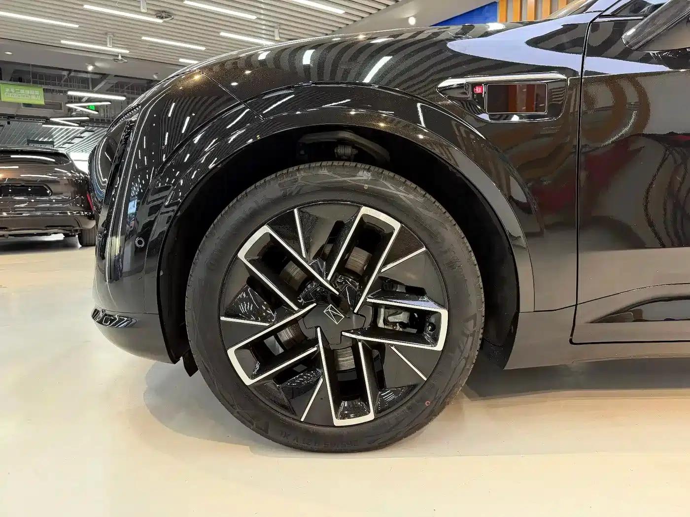 Avita 11 2025 Max All-Electric 4WD — миниатюра 7