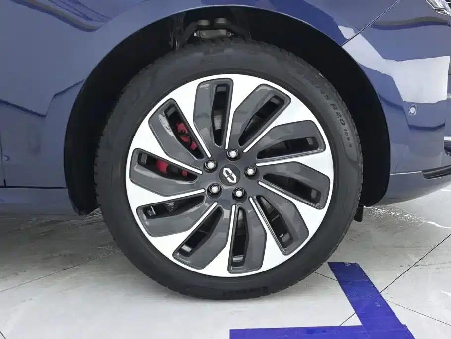 Wenjie M5 2022 Extended Range 4WD Ultimate Edition — миниатюра 6