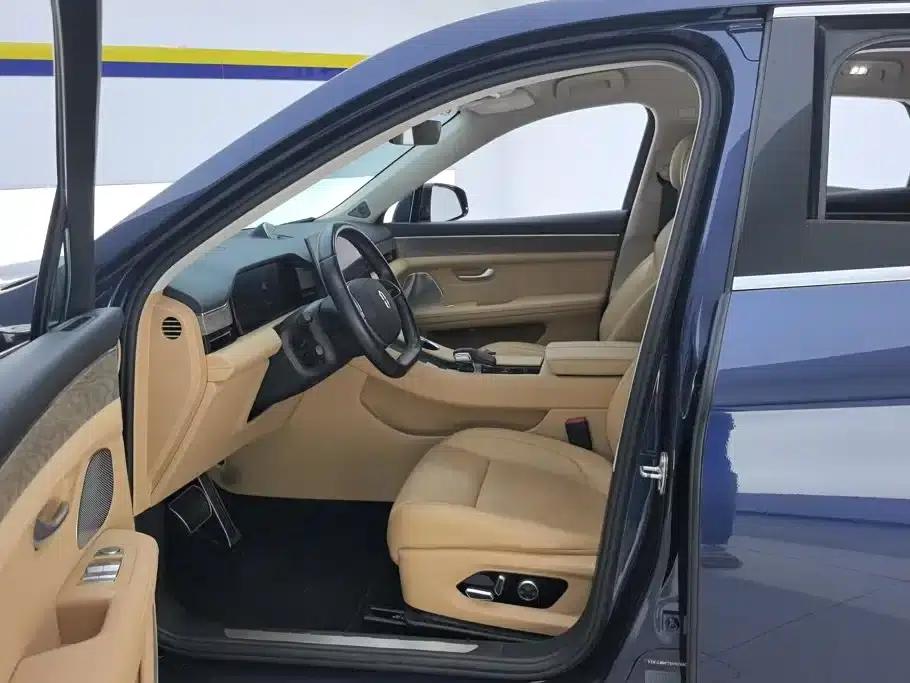 Wenjie M5 2022 Extended Range 4WD Ultimate Edition — миниатюра 9
