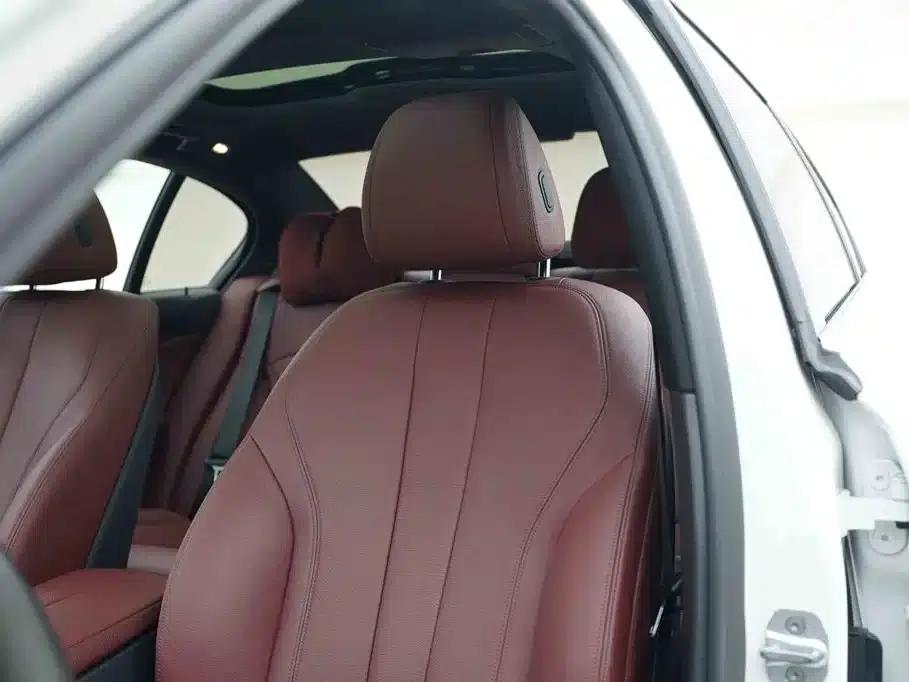 2020 BMW 5 Series 530Li xDrive M Sport Package — миниатюра 14