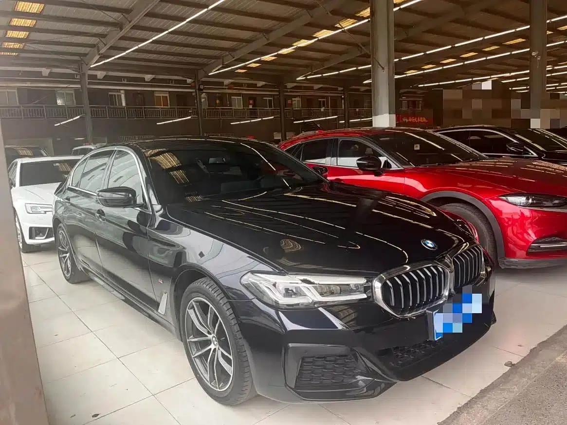 2022 BMW 5 Series Facelift 525Li M Sport Package — миниатюра 3