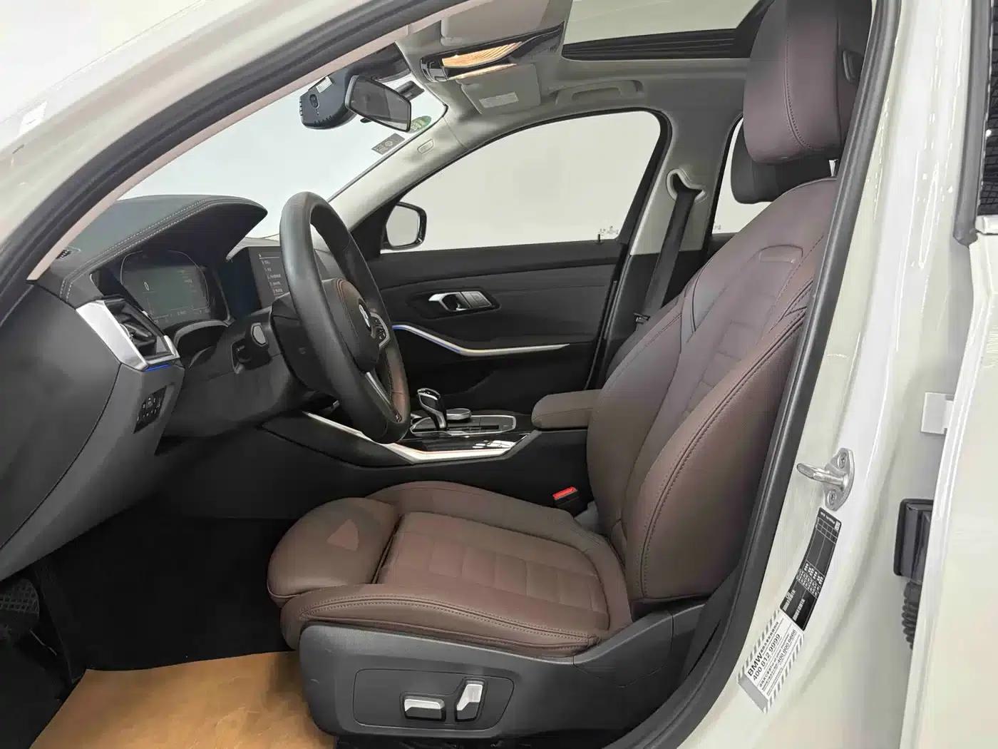 2020 BMW 3 Series 325Li M Sport Package — миниатюра 4