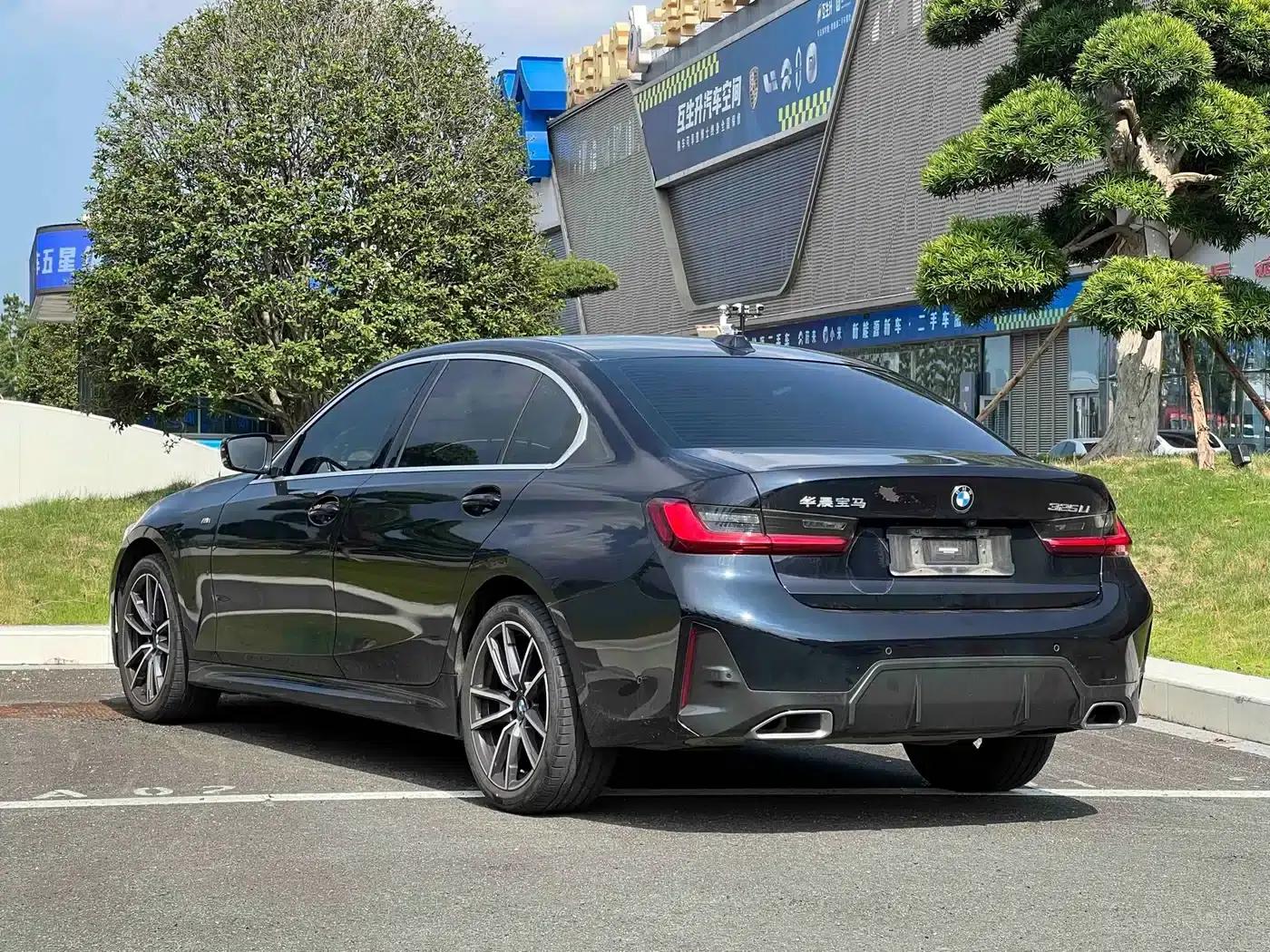 2023 BMW 3 Series 325Li M Sport Package — миниатюра 8