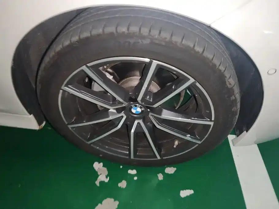 2025 BMW 3 Series 325Li M Sport Package — миниатюра 6
