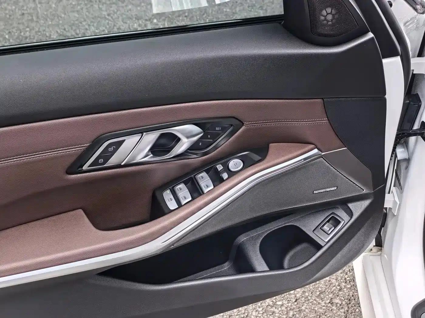 2025 BMW 3 Series 330Li M Sport Shadow Edition — миниатюра 12