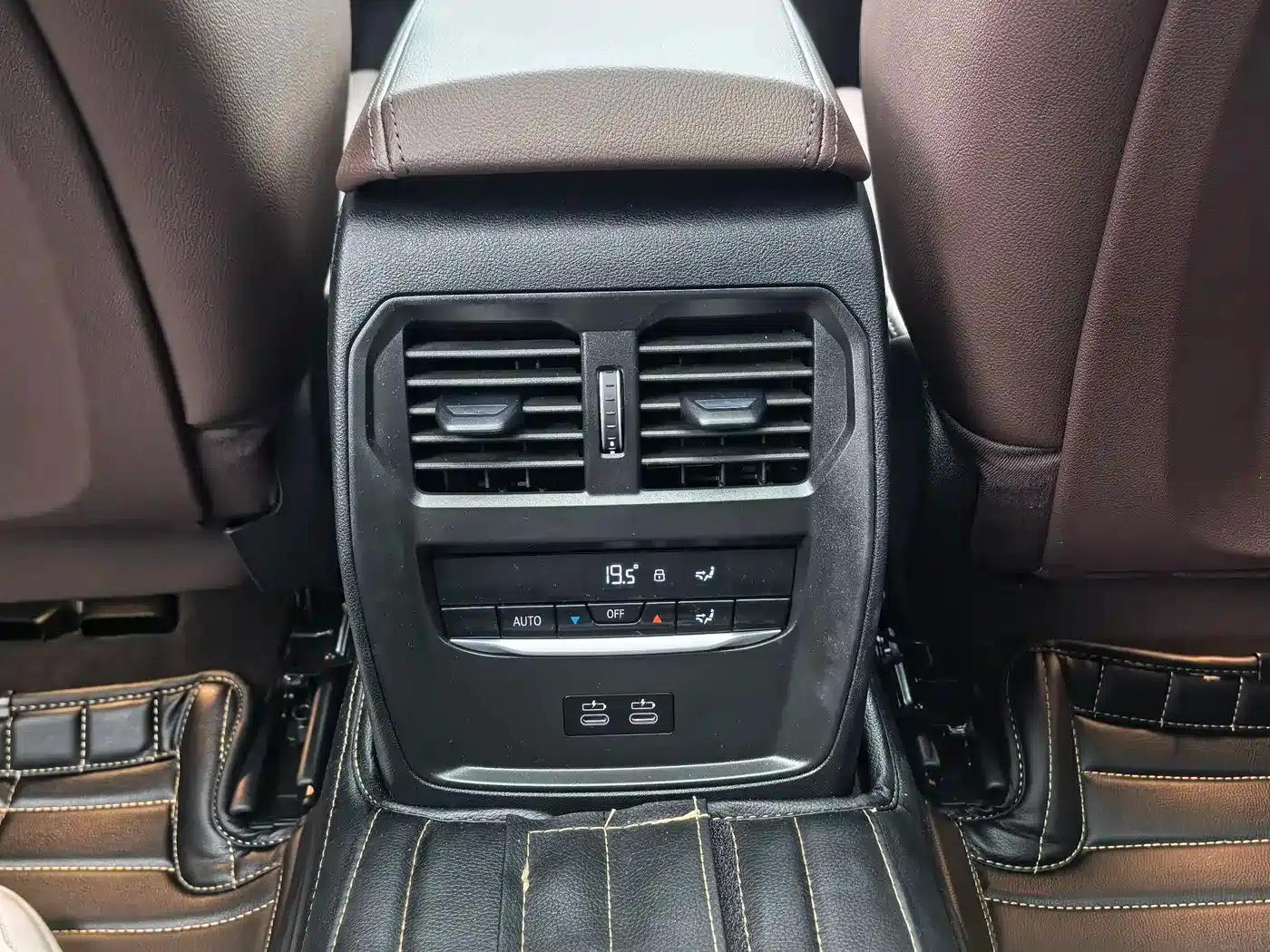 2025 BMW 3 Series 330Li M Sport Shadow Edition — миниатюра 17