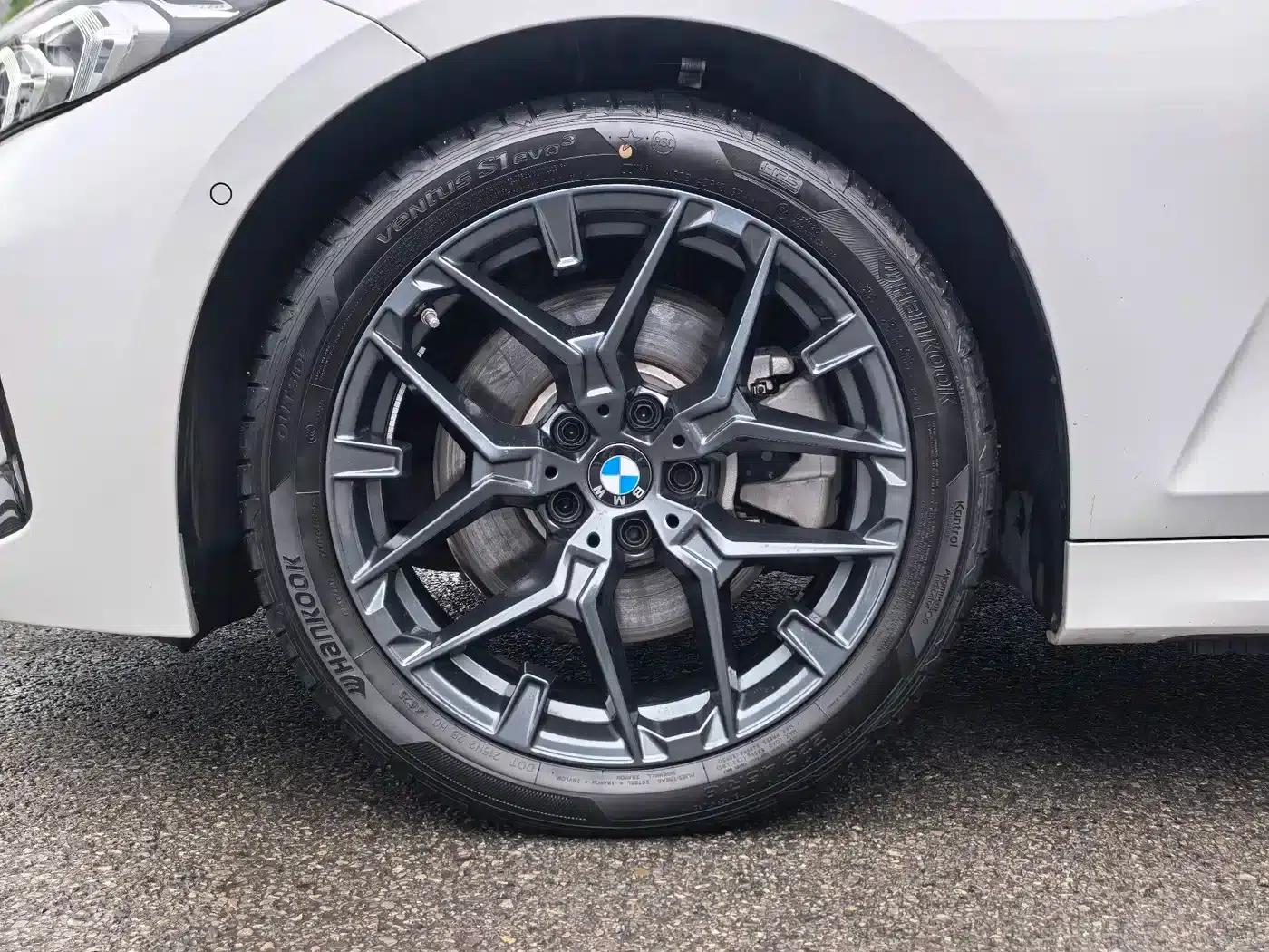 2025 BMW 3 Series 330Li M Sport Shadow Edition — миниатюра 5