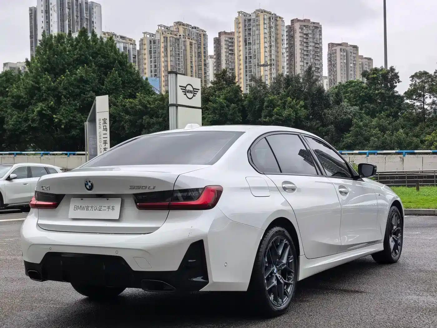 2025 BMW 3 Series 330Li M Sport Shadow Edition — миниатюра 8