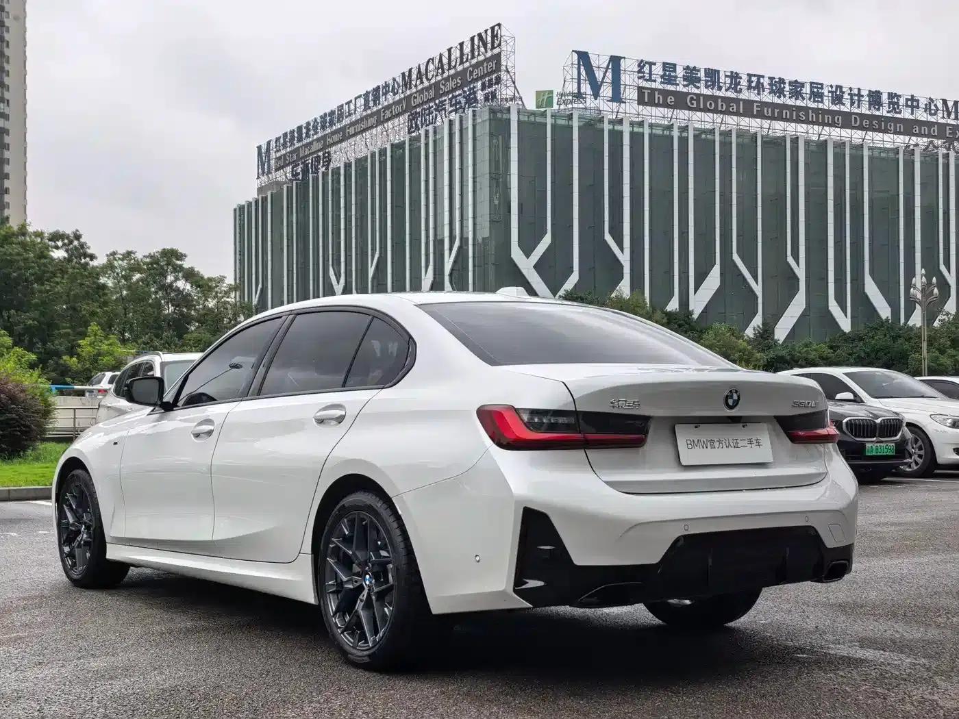 2025 BMW 3 Series 330Li M Sport Shadow Edition — миниатюра 9