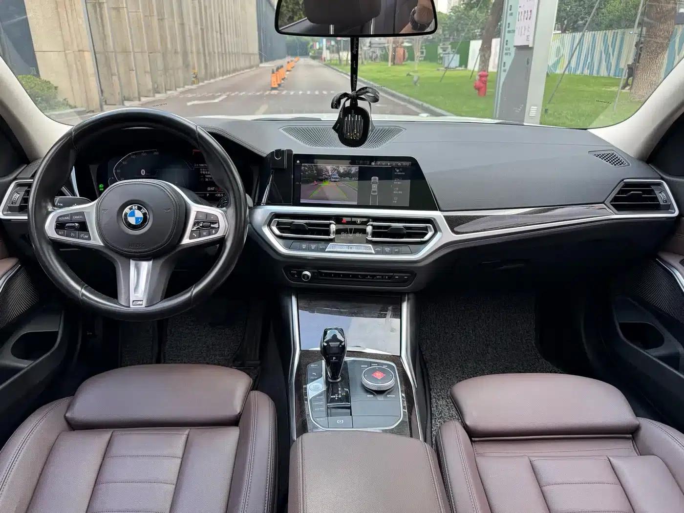 2020 BMW 3 Series 325Li M Sport Package — миниатюра 4
