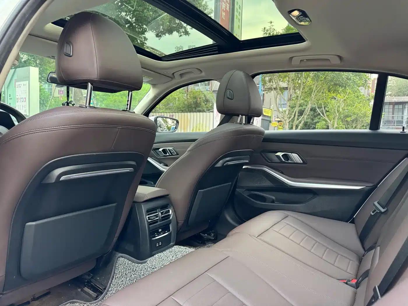 2020 BMW 3 Series 325Li M Sport Package — миниатюра 6