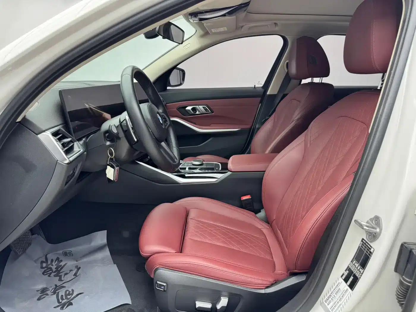 2023 BMW 3 Series 320Li M Sport Package — миниатюра 7