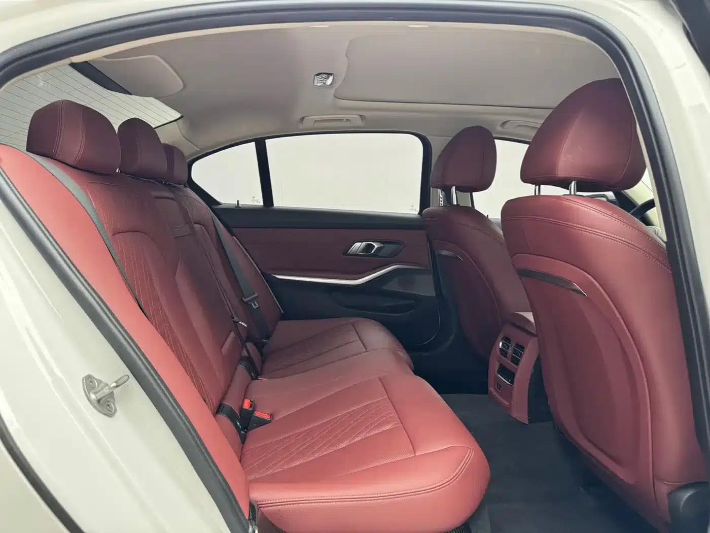 2023 BMW 3 Series 320Li M Sport Package — миниатюра 9
