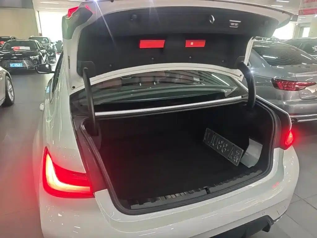 2024 BMW 3 Series 325Li M Sport Package — миниатюра 19