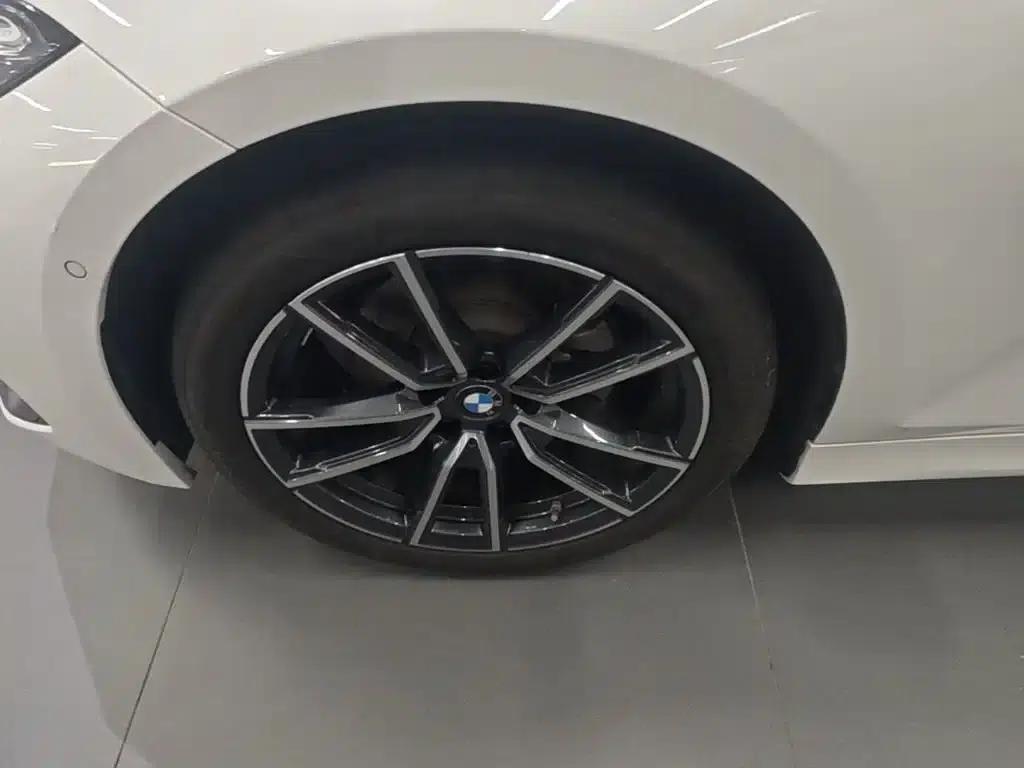 2024 BMW 3 Series 325Li M Sport Package — миниатюра 23