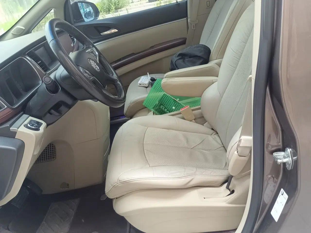 Buick GL8 2014 3.0L XT Luxury Business Flagship Edition — миниатюра 15