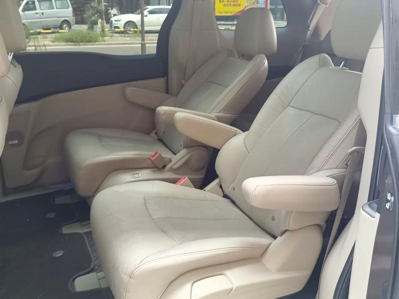 Buick GL8 2014 3.0L XT Luxury Business Flagship Edition — миниатюра 17
