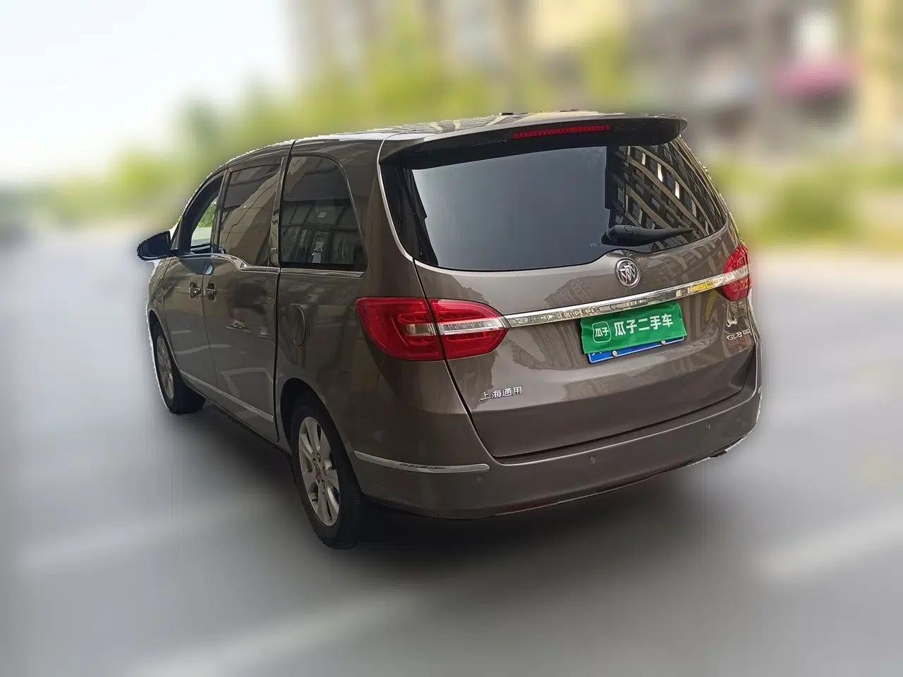Buick GL8 2014 3.0L XT Luxury Business Flagship Edition — миниатюра 4