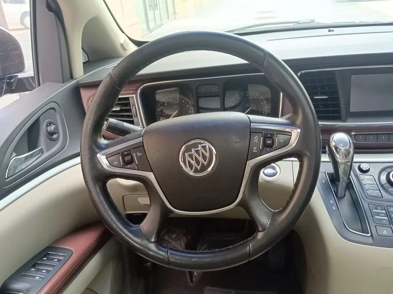 Buick GL8 2014 3.0L XT Luxury Business Flagship Edition — миниатюра 10