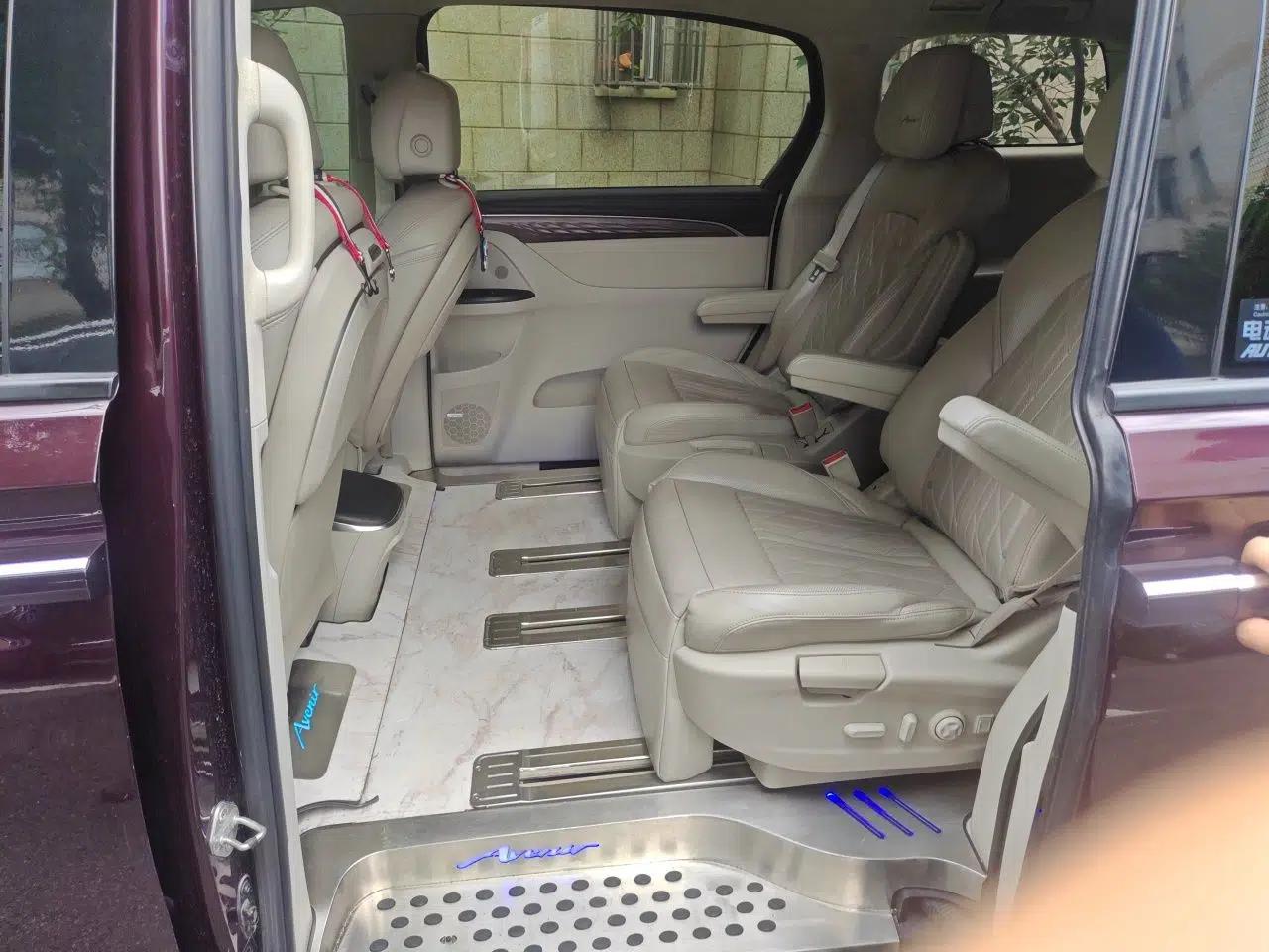 Buick GL8 2017 28T Avenir Avia National Emission Standard V — миниатюра 17