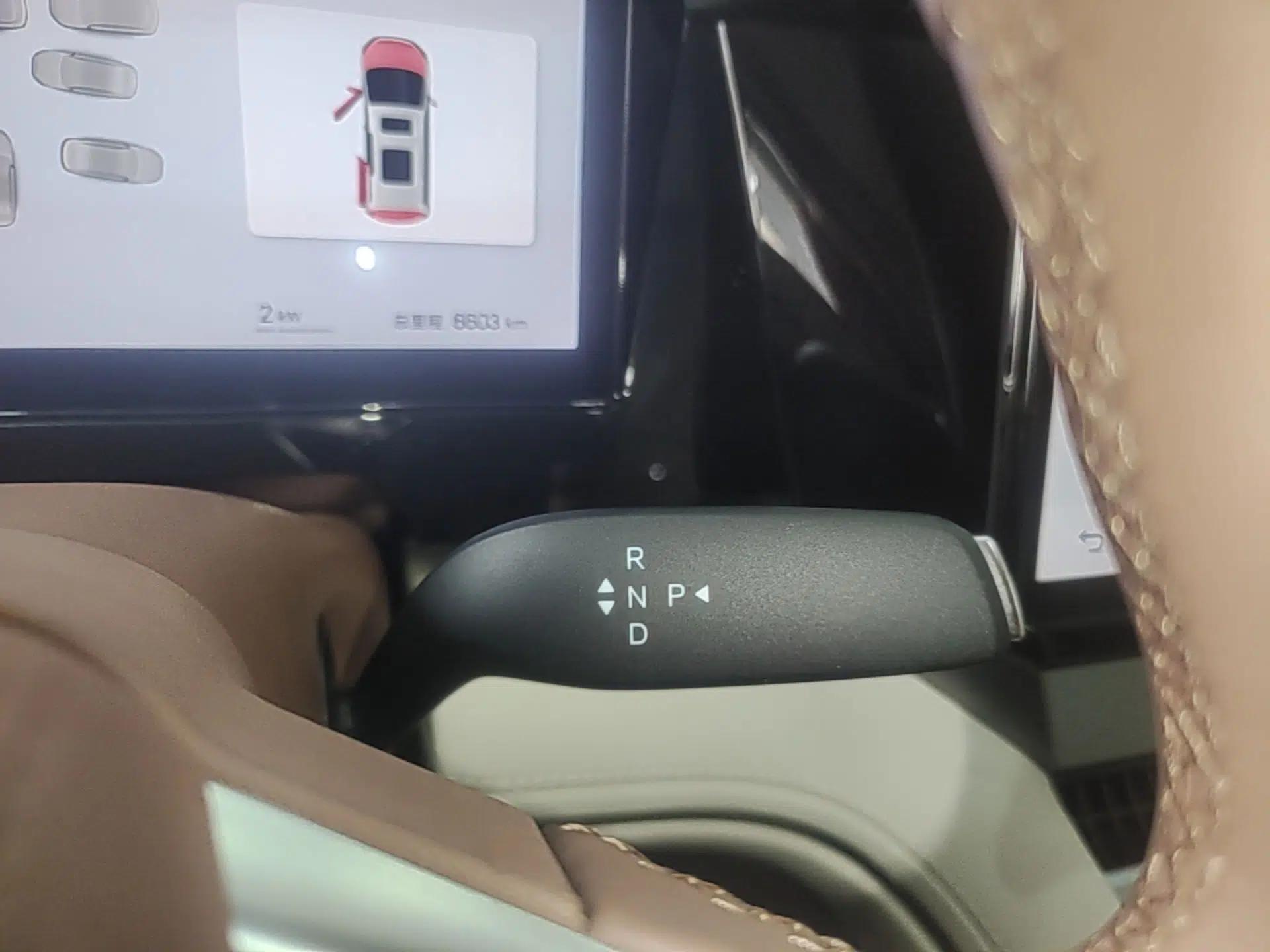 BYD Xia 2025 DM-i 1.5T 180km Beyond Edition — миниатюра 16