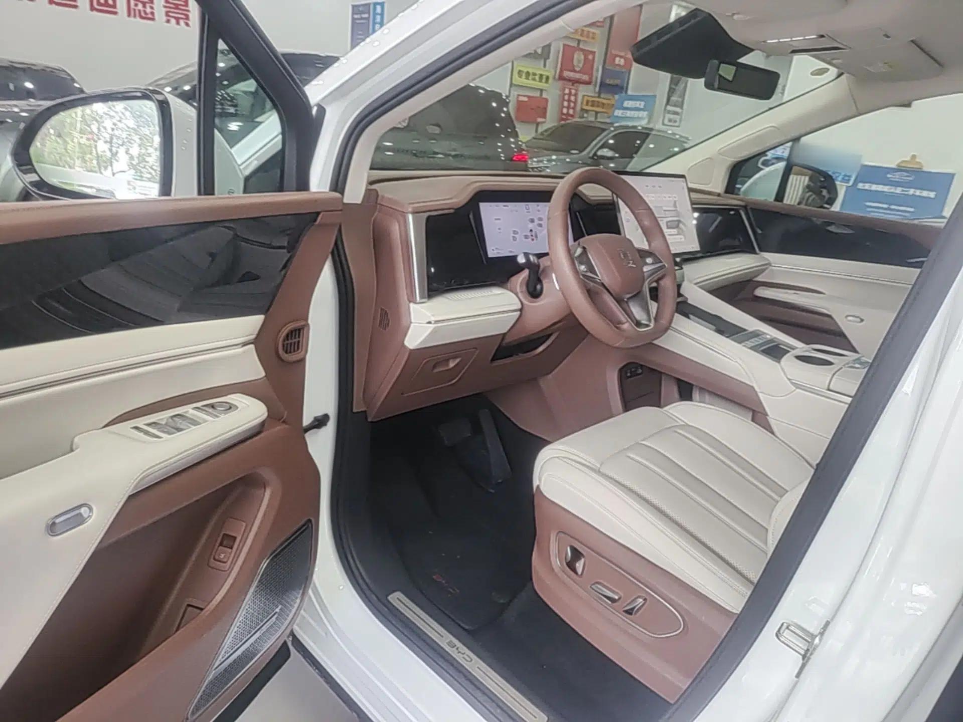 BYD Xia 2025 DM-i 1.5T 180km Beyond Edition — миниатюра 18