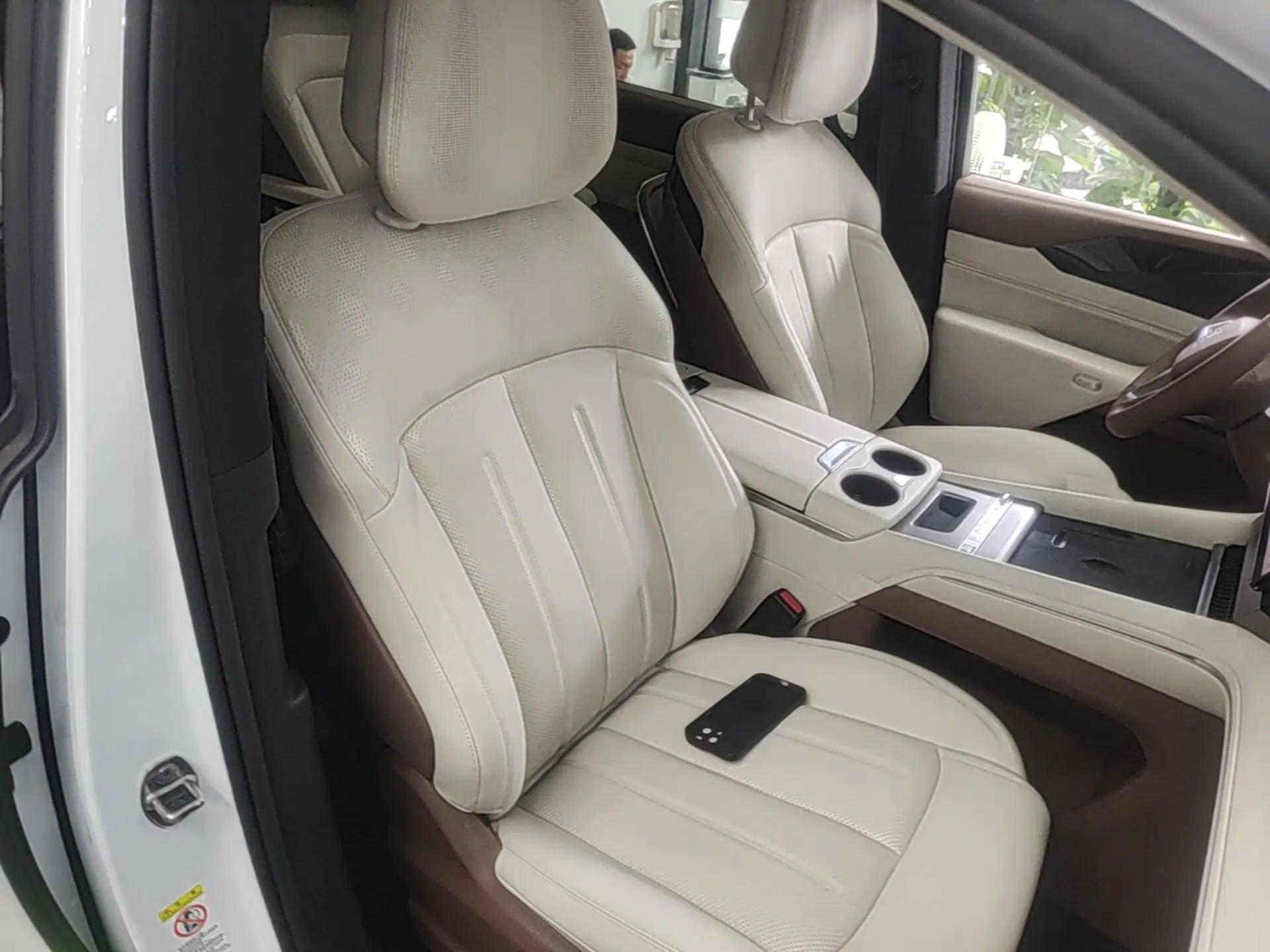 BYD Xia 2025 DM-i 1.5T 180km Beyond Edition — миниатюра 19