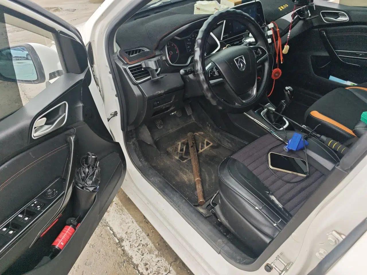 Baojun 310 2016 1.2L Manual Fashionable Edition — миниатюра 16