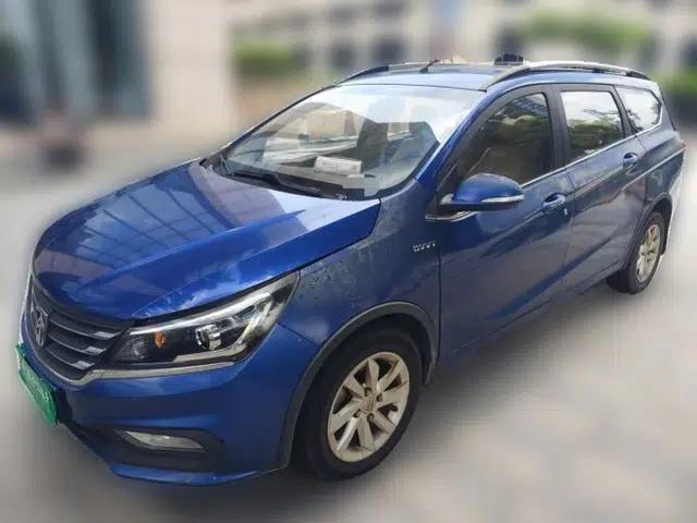 Baojun 310W 2017 1.5L Manual Fashion Model China V