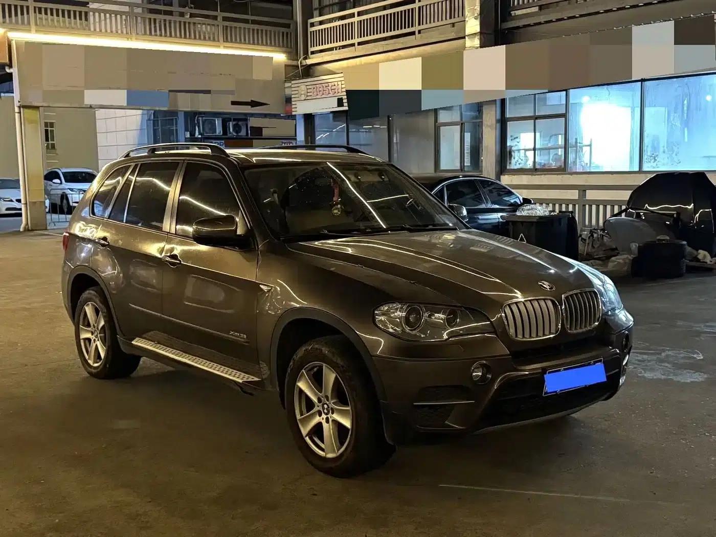 BMW X5 (Imported) 2011 xDrive35i Leading Edition — миниатюра 3