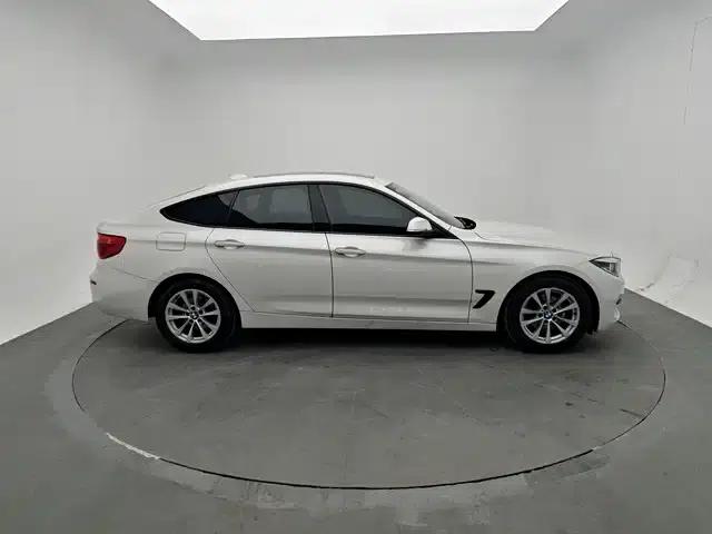 BMW 3 Series GT 2016 320i Fashion Edition — миниатюра 4