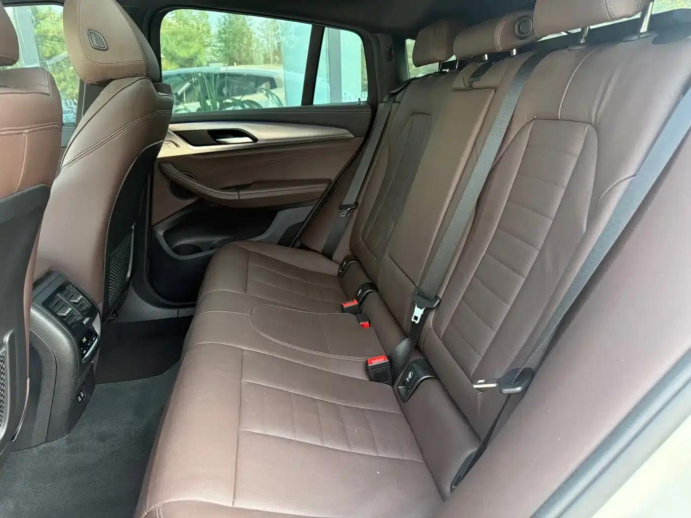2020 BMW X4 xDrive25i M Sport Package — миниатюра 6