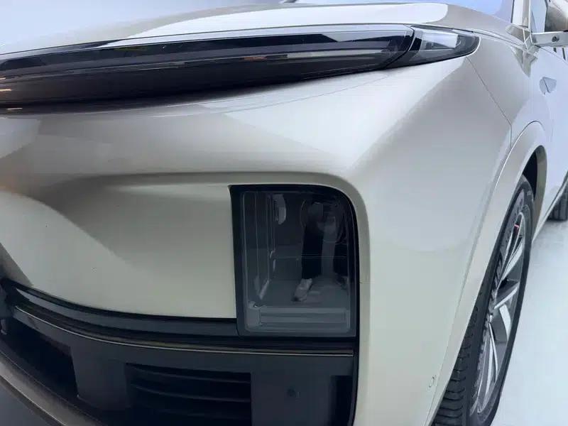 Li Auto L8 2023 Max Edition — миниатюра 12
