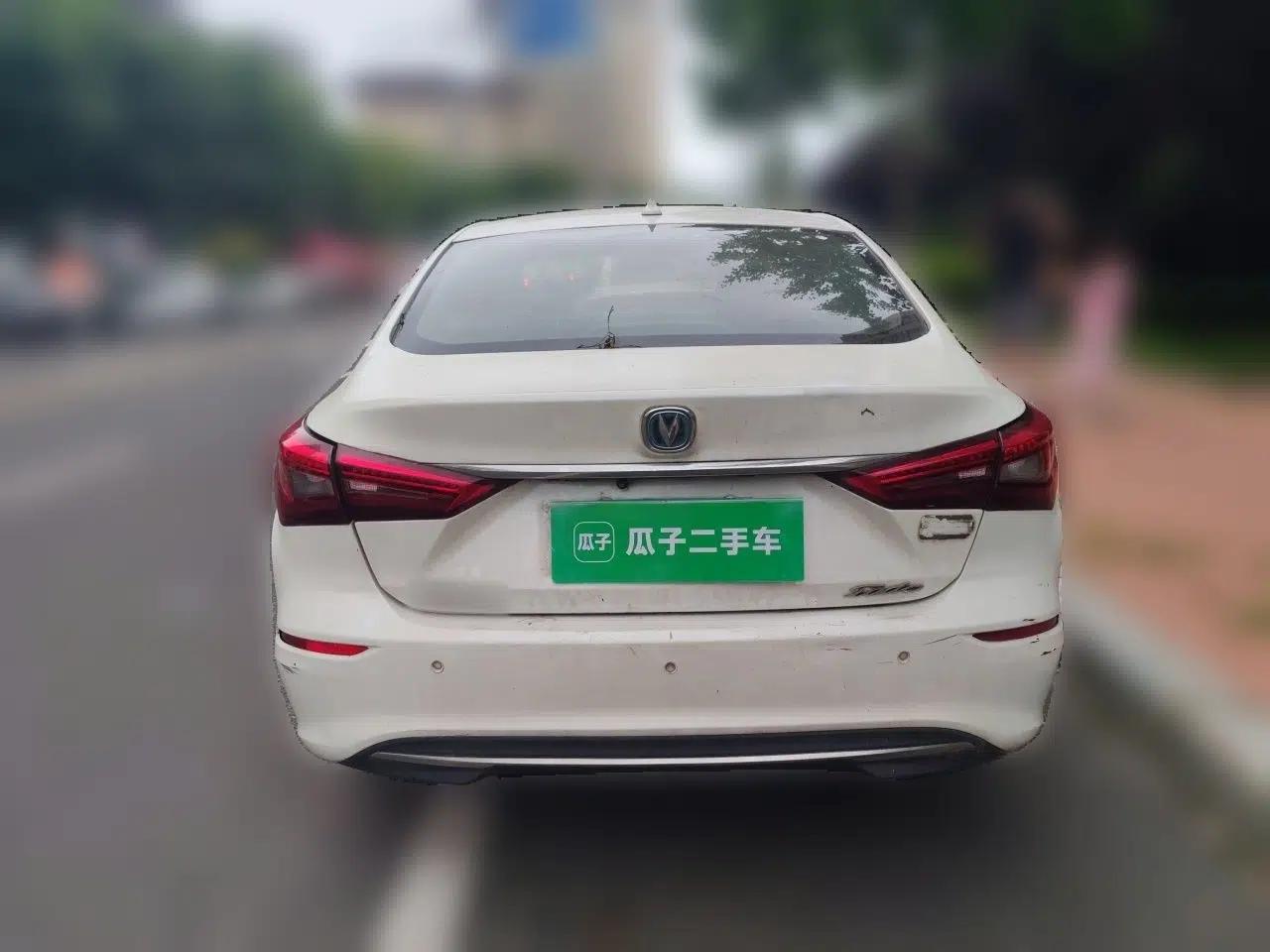 CHANGAN Eado New Energy 2019 EV460 Smart Edition — миниатюра 5