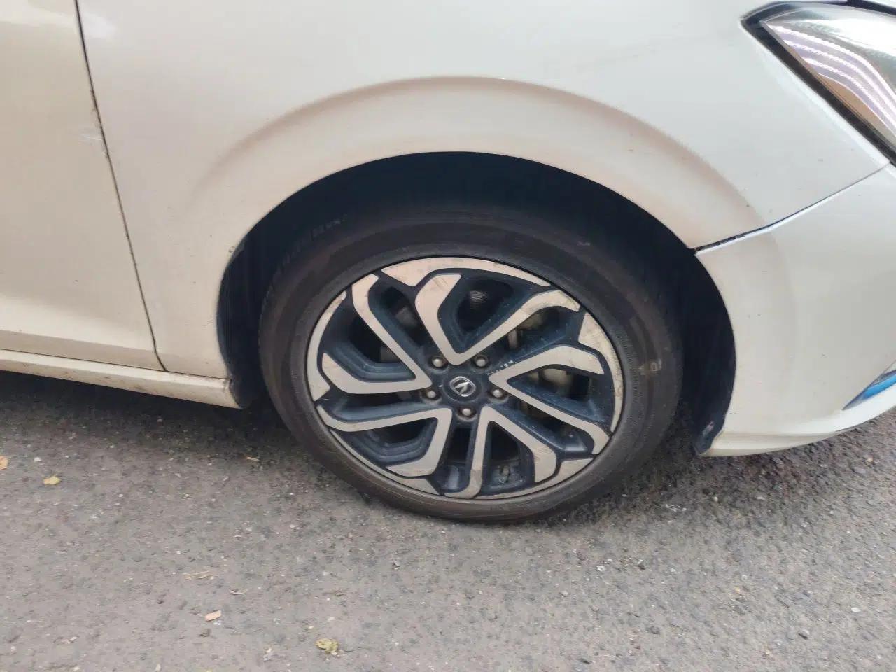 CHANGAN Eado New Energy 2019 EV460 Smart Edition — миниатюра 8