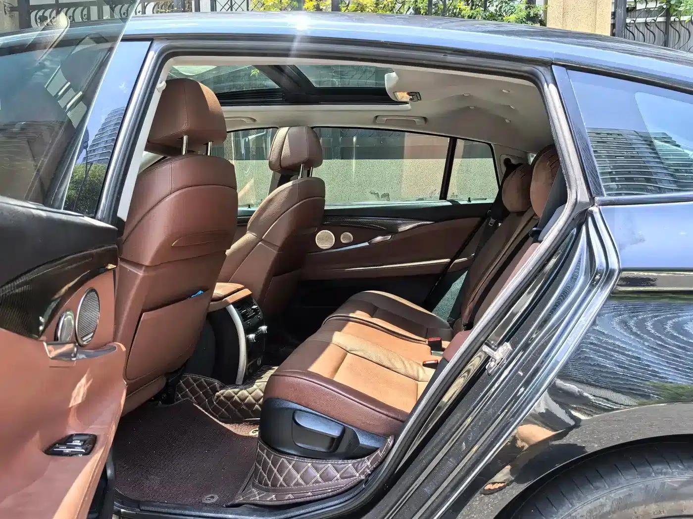 2011 BMW 5 Series GT 535i Elegant Edition — миниатюра 6