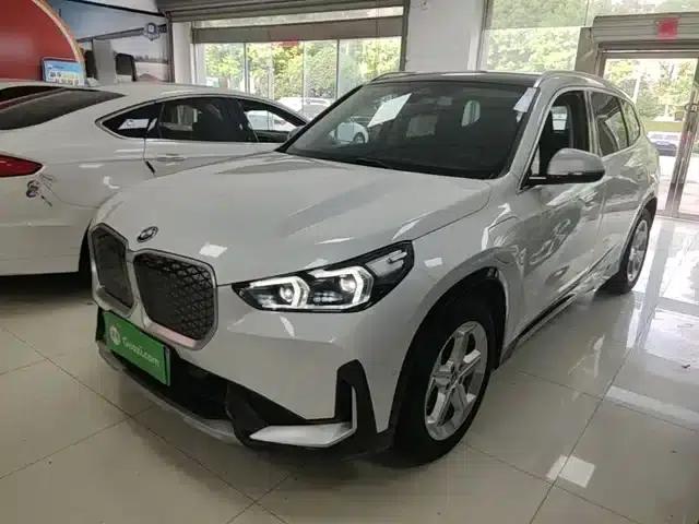 BMW iX1 2023 eDrive25L X Design Package