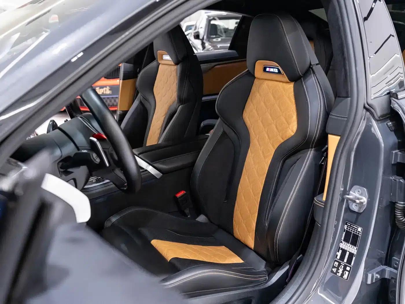 2022 BMW M8 Competition — миниатюра 12
