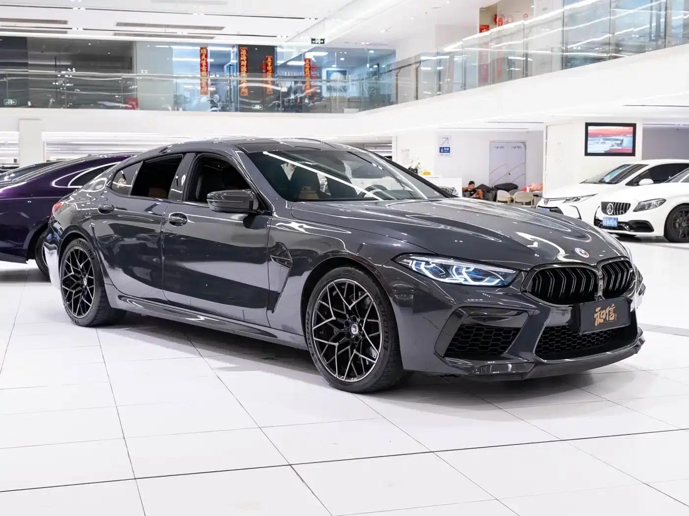 2022 BMW M8 Competition — миниатюра 3