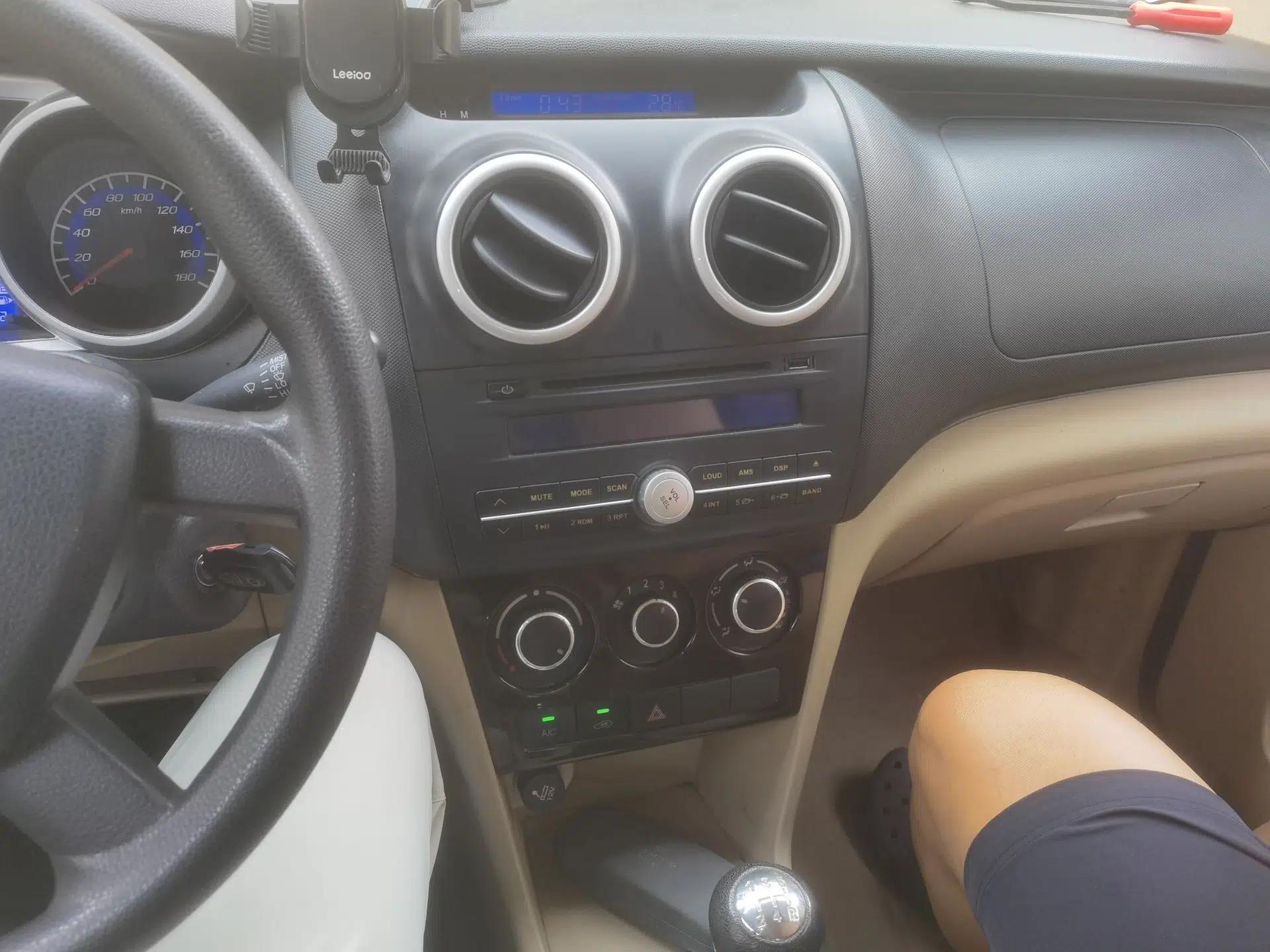 CHANGAN KAICHENG Ounuo S 2014 1.5L Elite Model — миниатюра 13