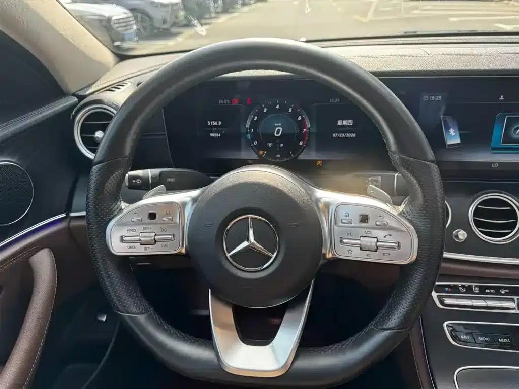 Mercedes-Benz E-Class 2019 E 300 L Sport Style — миниатюра 11