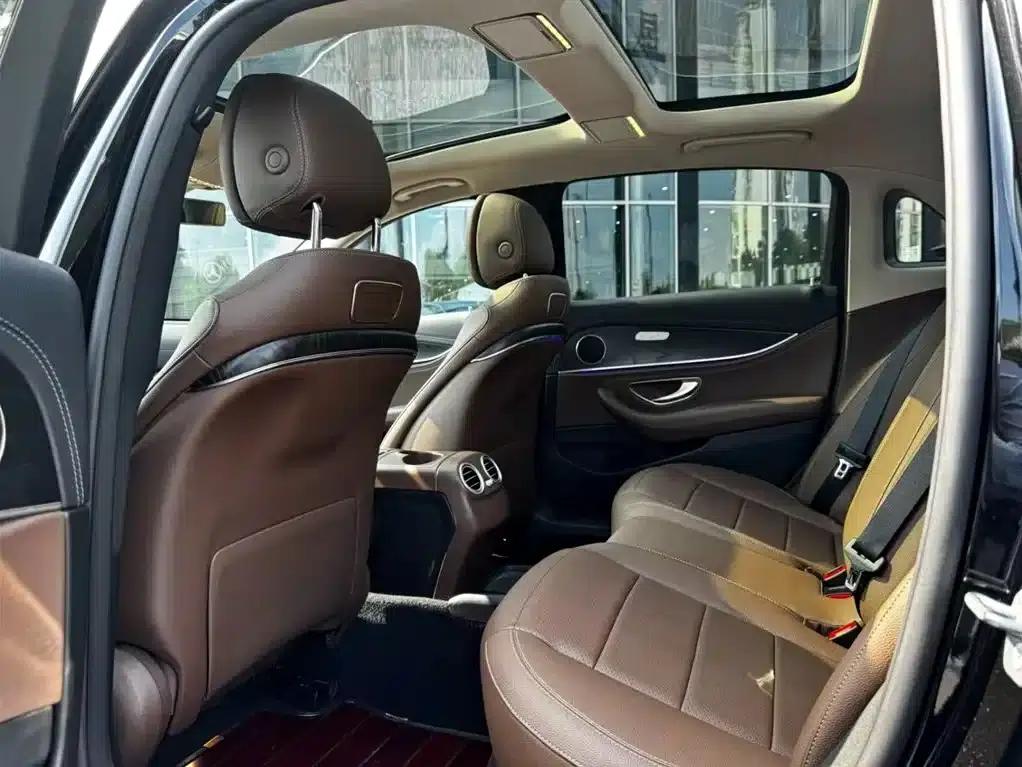 Mercedes-Benz E-Class 2019 E 300 L Sport Style — миниатюра 9